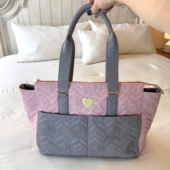 BETSEY JOHNSON Pink & Gray Large Zipper Diaper Bag 16" x 13" x 6" Roses - Picture 1 of 11
